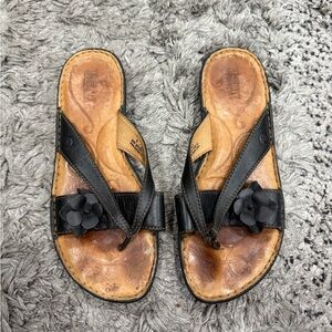 Born Handcrafted Footwear Flip Flop Sandals 9/40.5
